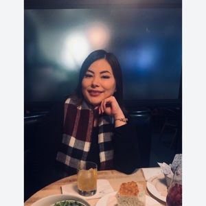 Meet your Posher, Danielle